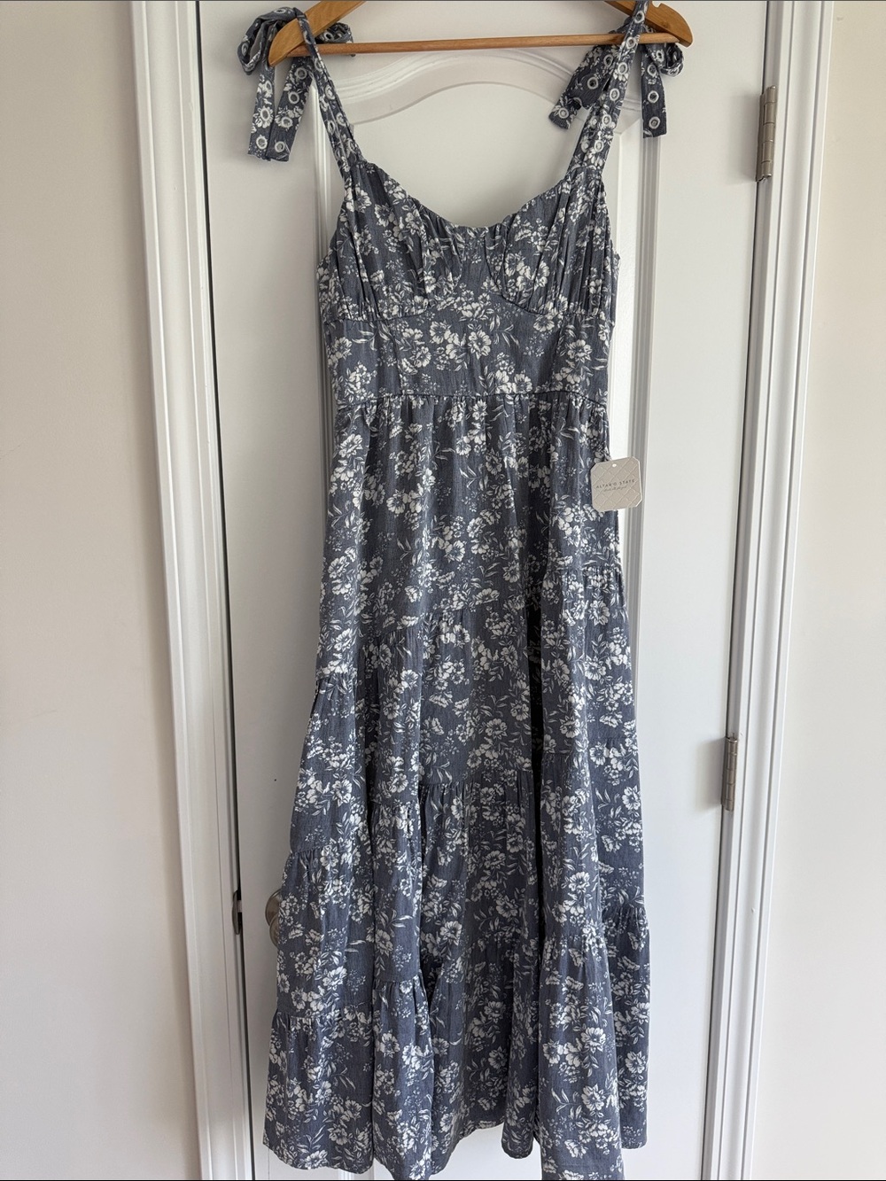 Altar'd State Haven Blue Floral Tiered Women's Dress Sundress S Small NWT NEW